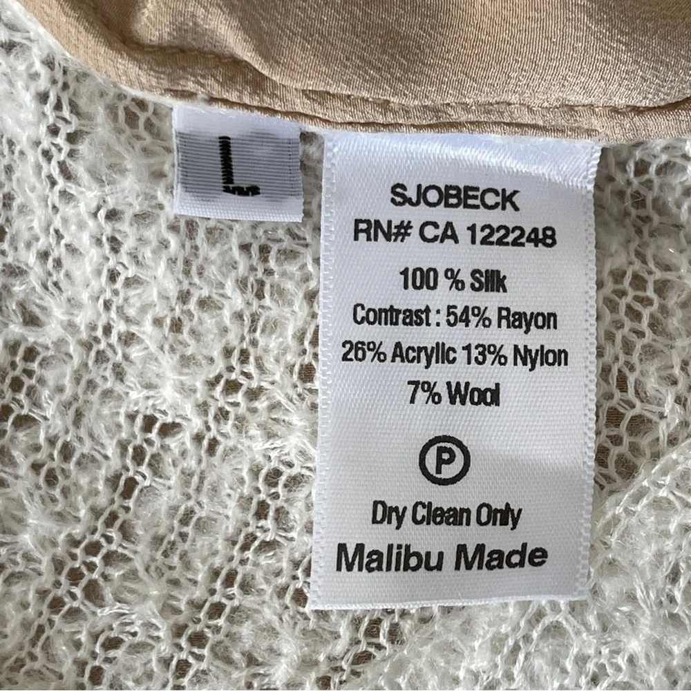 NEW Sjobeck Sand Tan AMAL Long Sleeve Keyhole Blouse with Split Back - Picture 12 of 12
